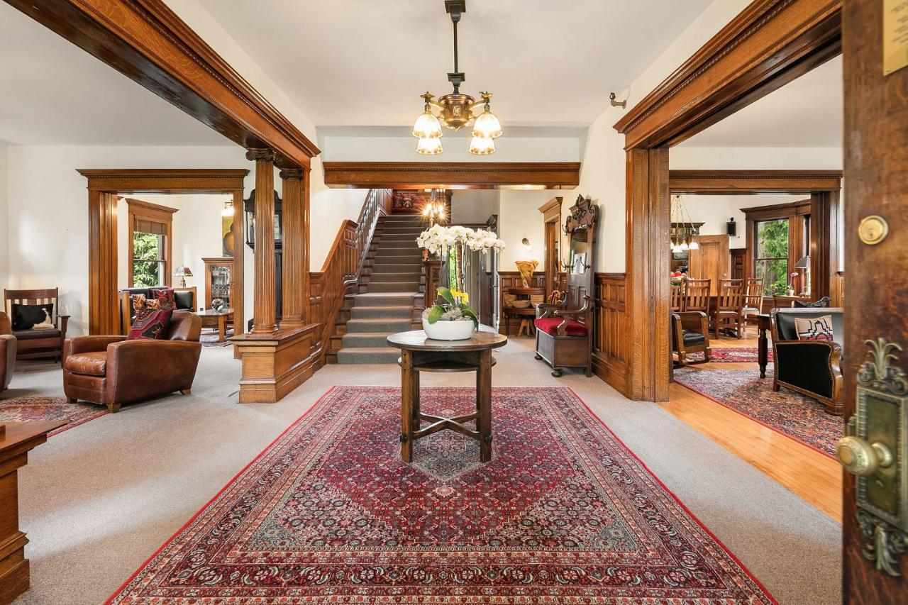 Seattle Gaslight Inn Εξωτερικό φωτογραφία