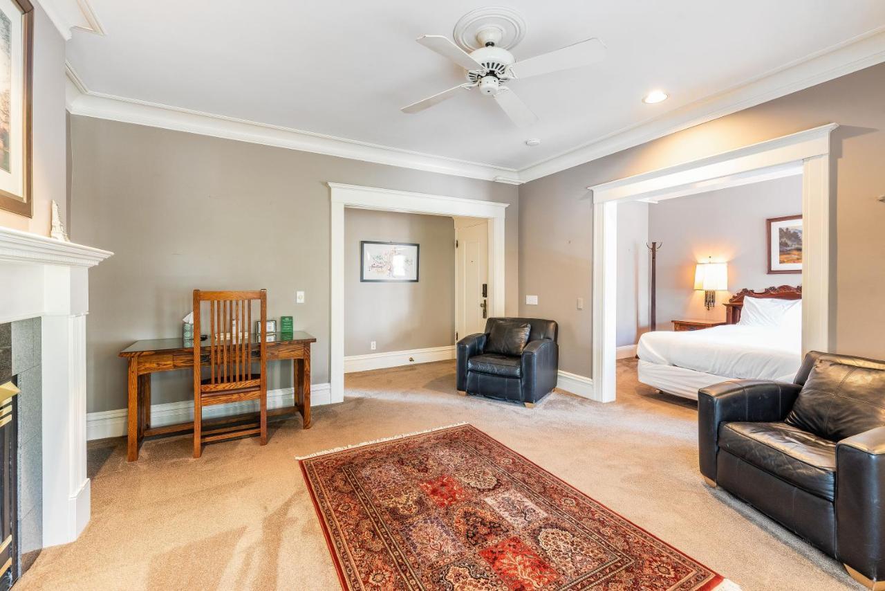 Seattle Gaslight Inn Εξωτερικό φωτογραφία