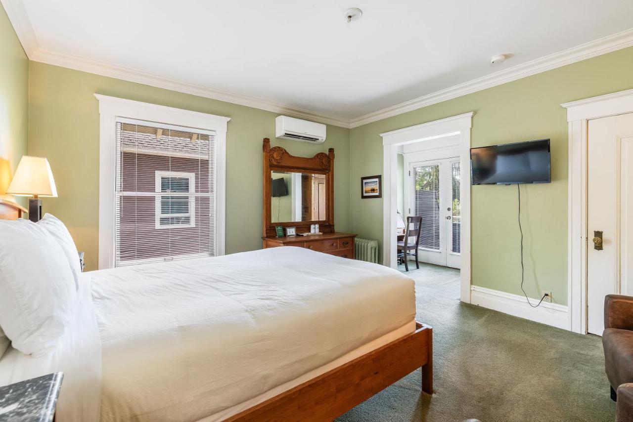 Seattle Gaslight Inn Εξωτερικό φωτογραφία
