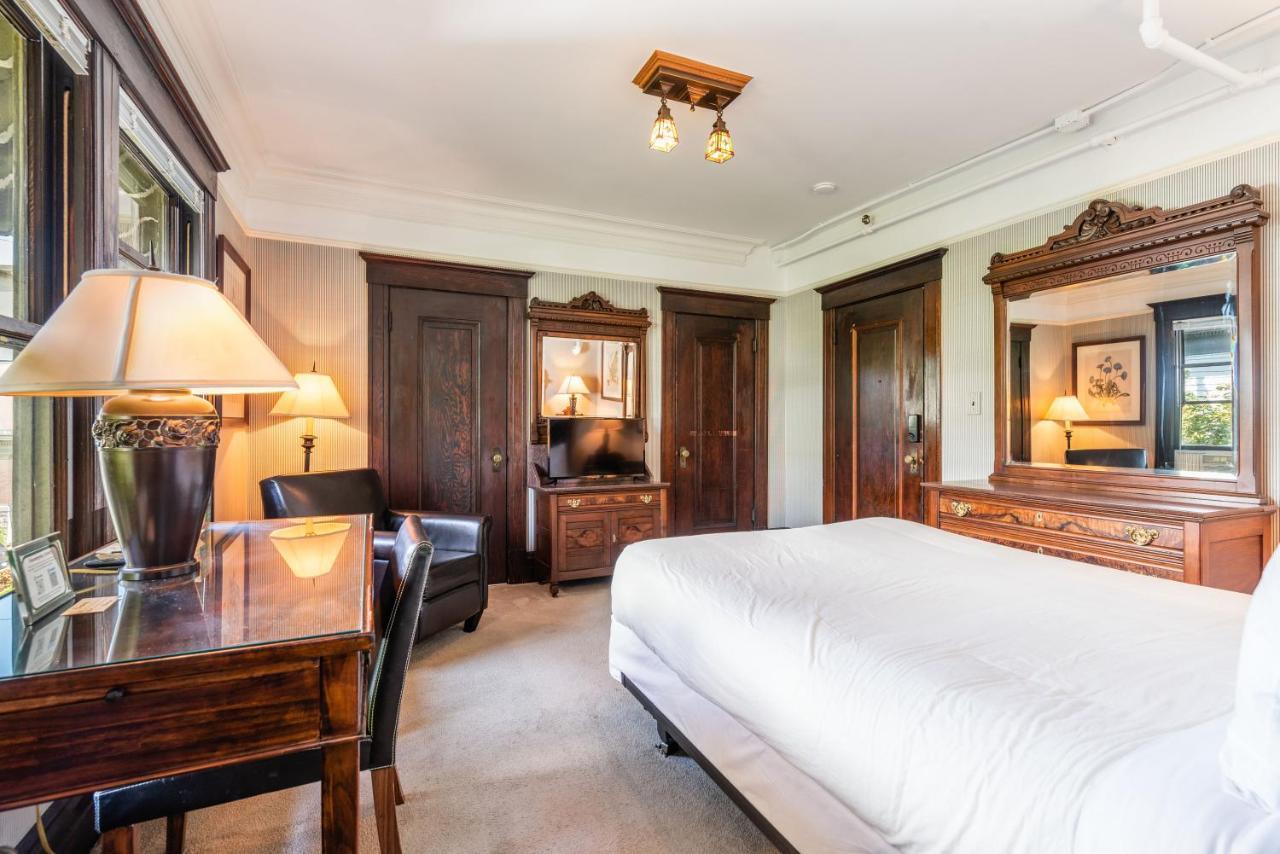 Seattle Gaslight Inn Εξωτερικό φωτογραφία