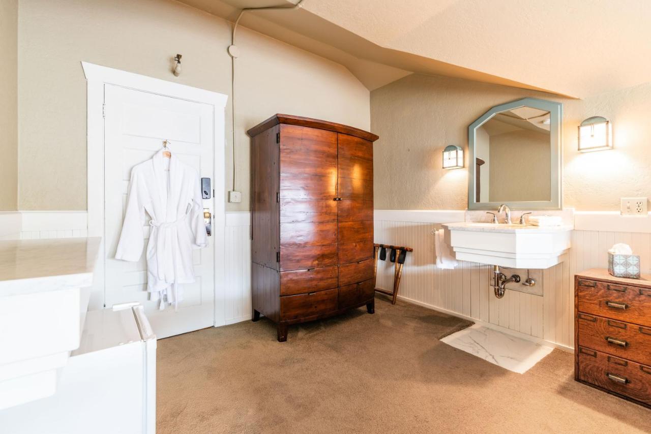 Seattle Gaslight Inn Εξωτερικό φωτογραφία