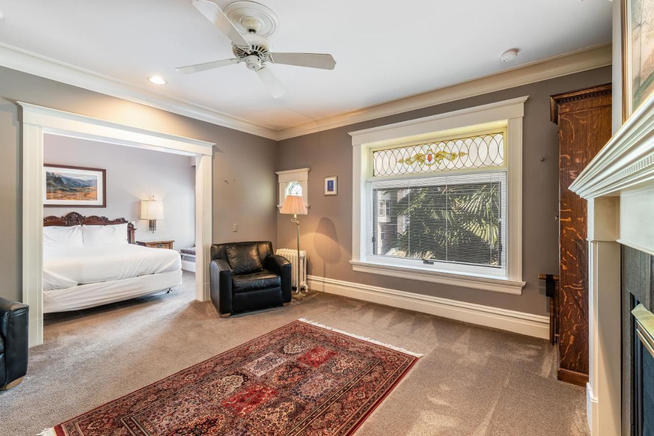 Seattle Gaslight Inn Εξωτερικό φωτογραφία