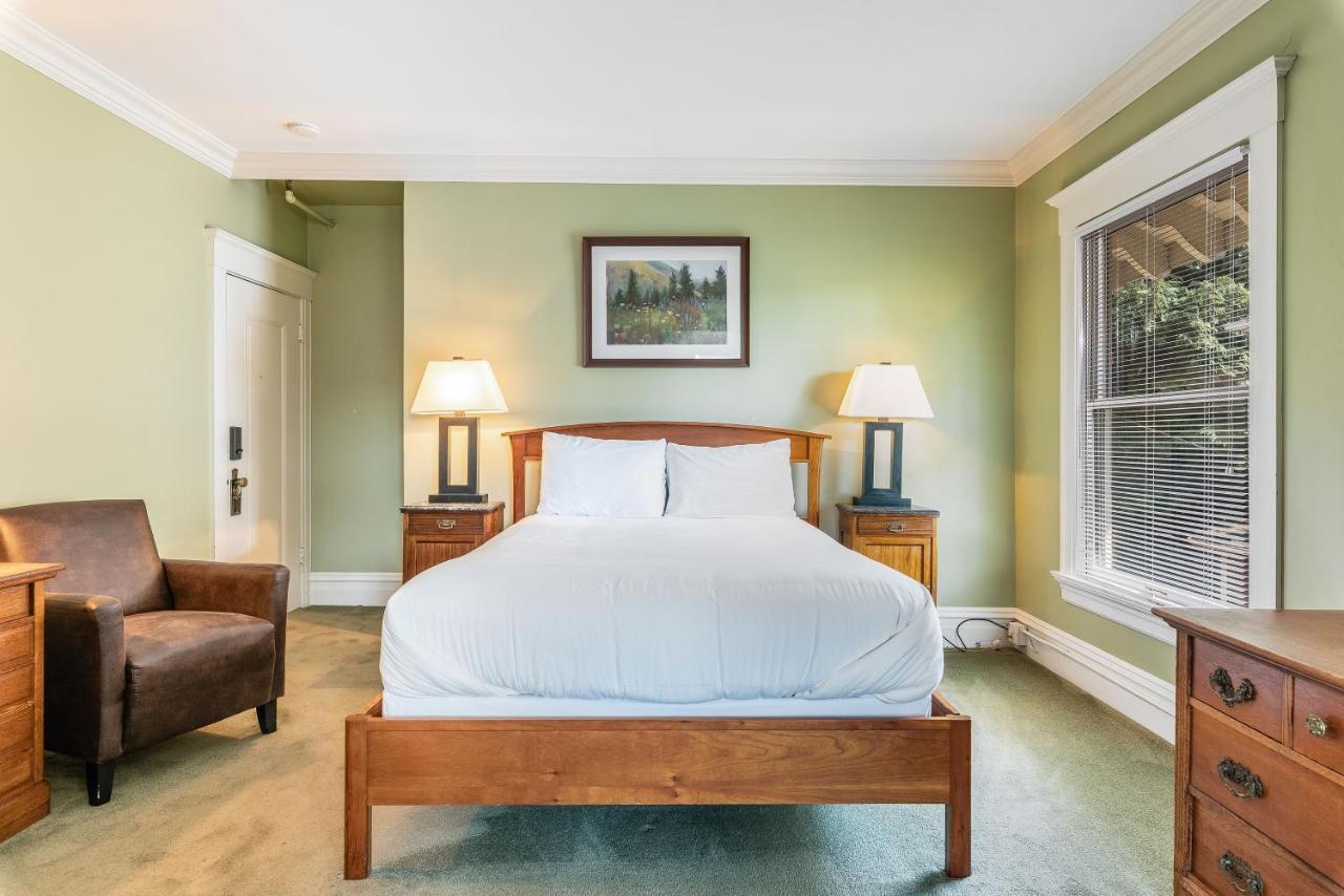 Seattle Gaslight Inn Εξωτερικό φωτογραφία