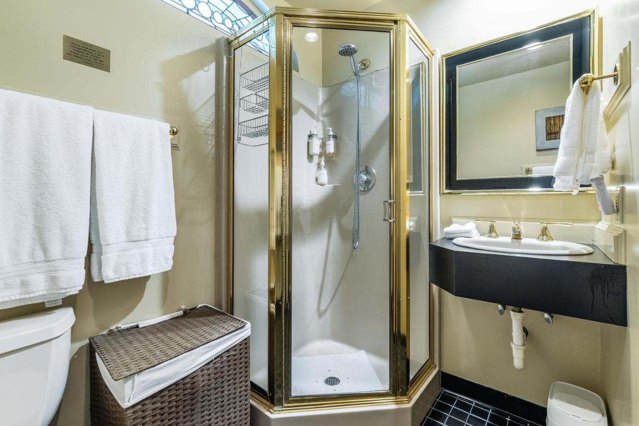 Seattle Gaslight Inn Εξωτερικό φωτογραφία